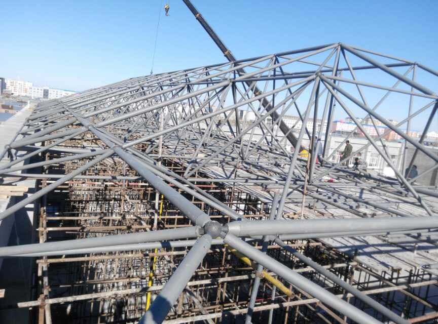 金华商贸城屋顶网架工程
